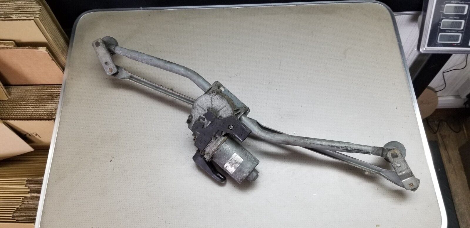 CRAFTER / SPRINTER 2014 WIPER MOTOR FRONT 405147 12V - Image 4