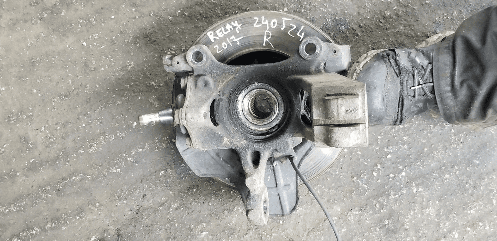 Citroen Relay Peugeot Boxer 2017 2.0 Diesel Driver front wheel bearing hub |O