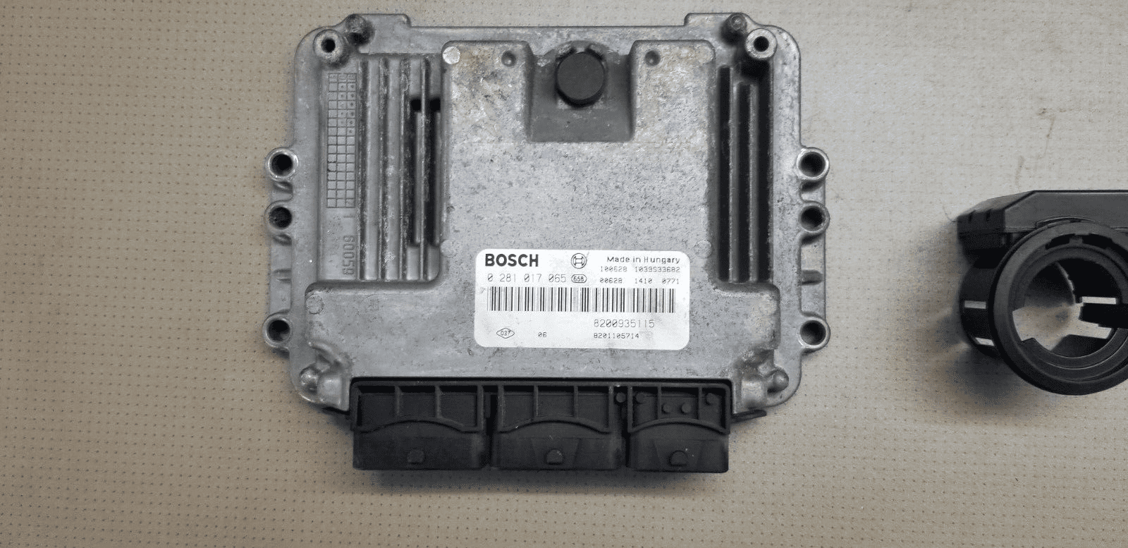 Engine ECU Kit 0281017065 2.0 Vauxhall Vivaro, Renault 07 TO 14 Van, Automat - Image 3