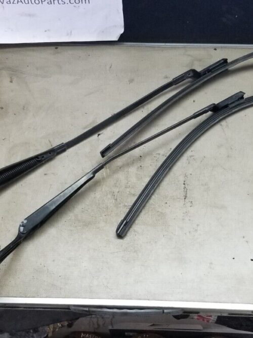 FORD GALAXY/C MAX 2010-2015 .SET OF FRONT WIPER ARMS 6M2117526