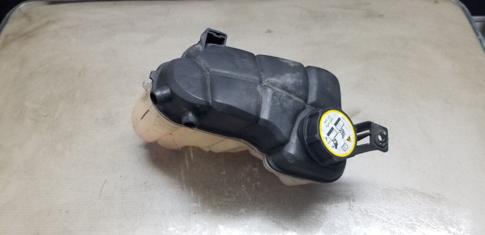 FORD MONDEO GALAXY S-MAX EXPANSION OVERFLOW RADIATOR TANK 6G91-8K218-AD