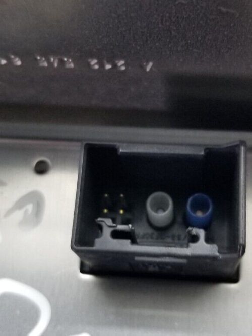 Replacement Radio Amplifier Tuner Box A2229048000 Mercedes W212