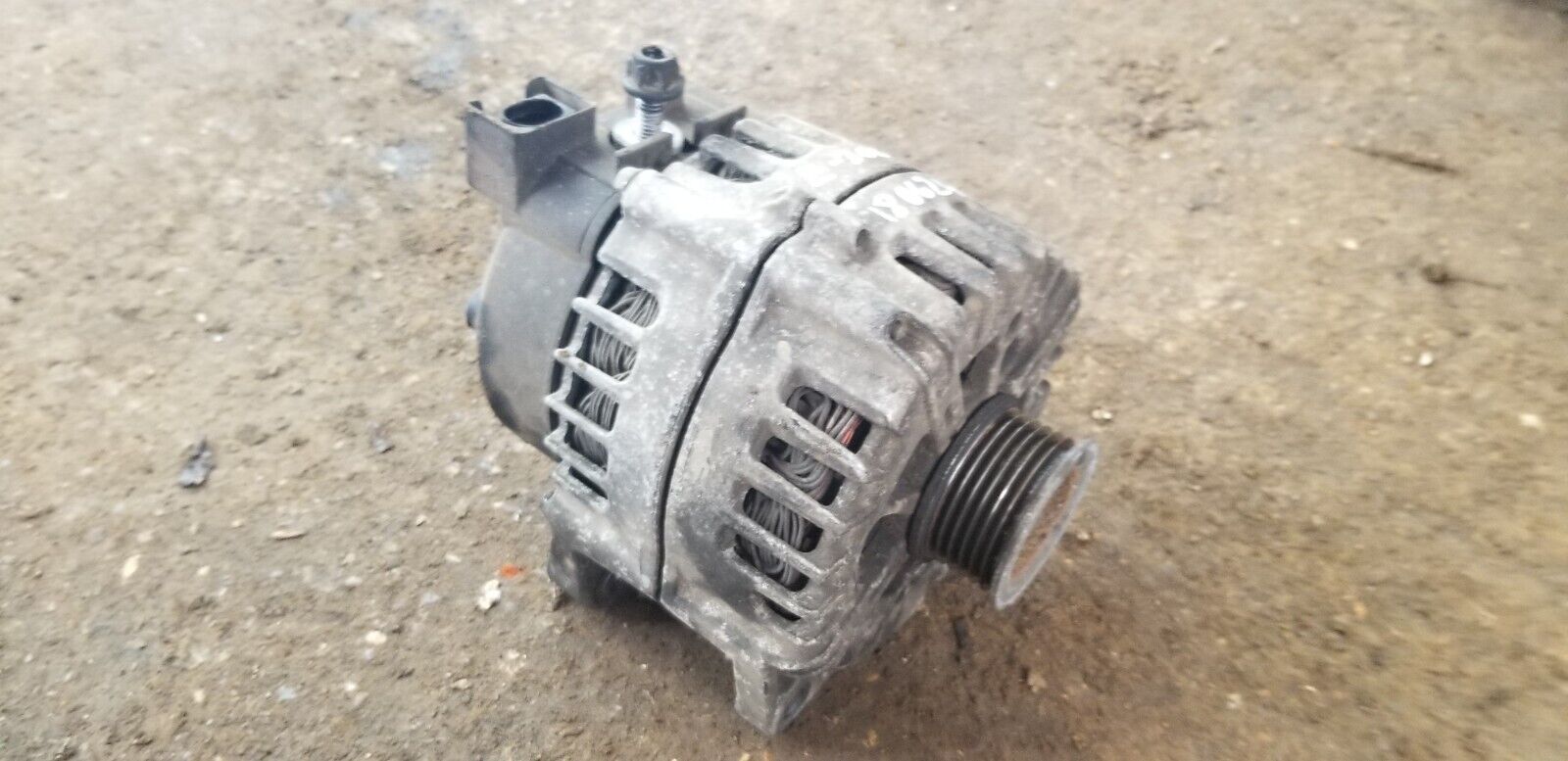 Mercedes Benz E300 2014 Amg Sport Bluetec Hybrid Alternator A0009062922 - Image 4
