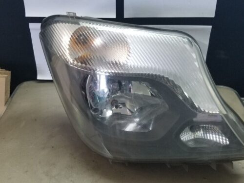 MERCEDES BENZ SPRINTER W906 2013 – 2018 HEADLIGHT DRIVER SIDE RIGHT A9068202661