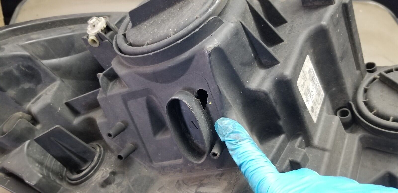 MERCEDES BENZ SPRINTER W906 2013 - 2018 HEADLIGHT DRIVER SIDE RIGHT A9068202661 - Image 9