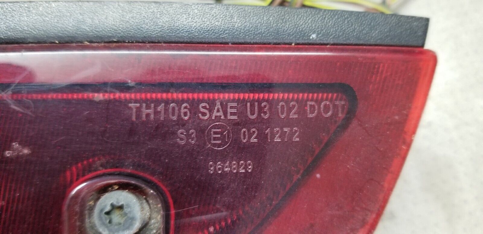 Mercedes-Benz Vito W639 Rear Third Brake Stop Light A6398260014 2014 |O - Image 4