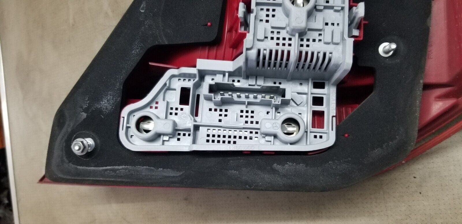 Mercedes Benz C Class Tail Light Passenger Side A2048205864 |O - Image 5