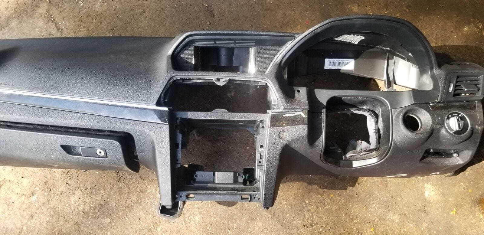 MERCEDES E-CLASS C207 E250 DASHBOARD ASSEMBLY PANEL 2012 - Image 4