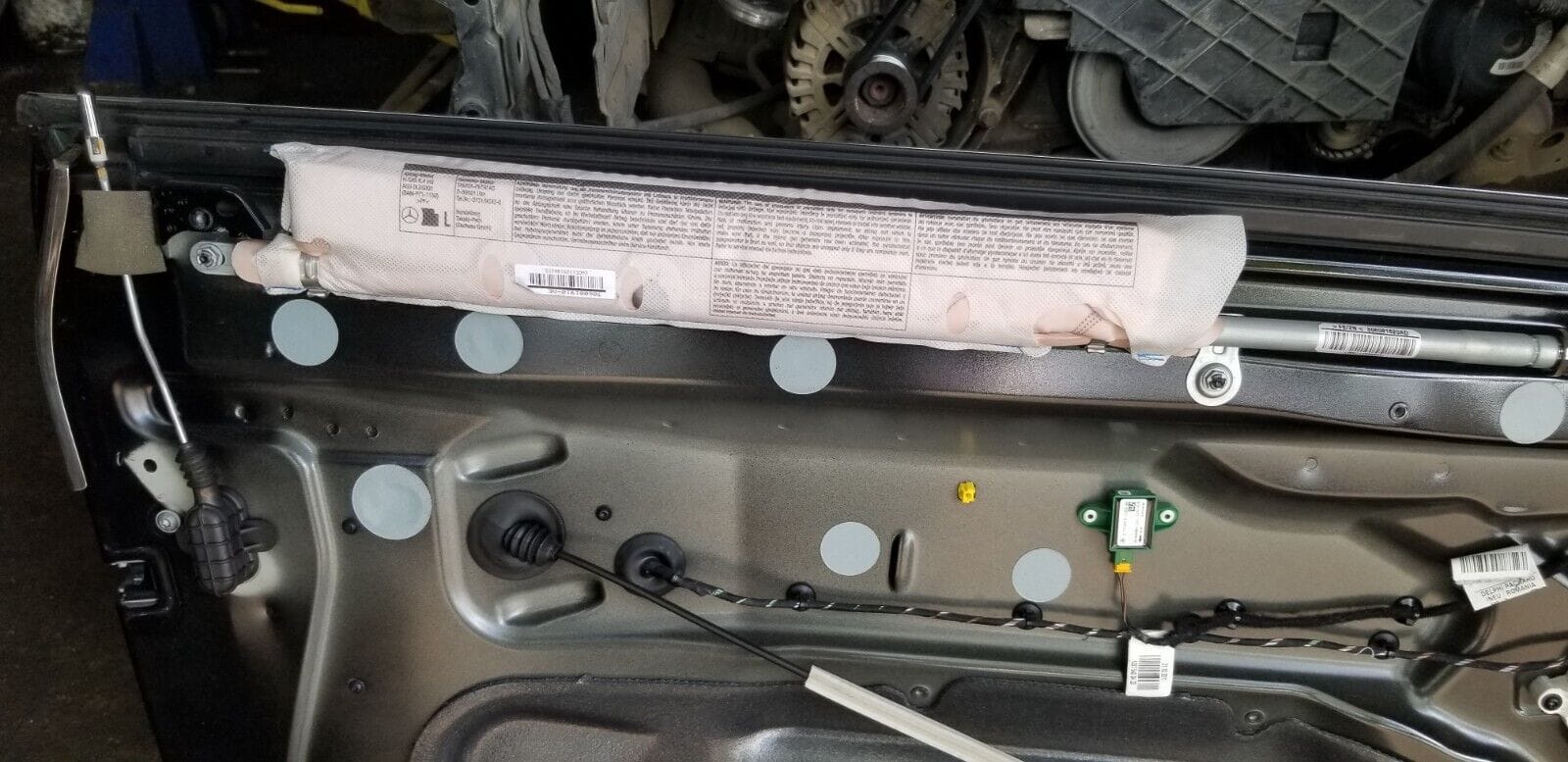 MERCEDES E CLASS C207 W207 2010 COUPE DOOR FRONT LEFT PASSENGER SIDE BLACK - Image 5