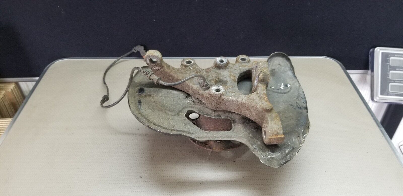 Mercedes Benz E-Class W207 Coupe 2.1 CDI Front Right Driver Side Wheel Hub NSF |O - Image 5