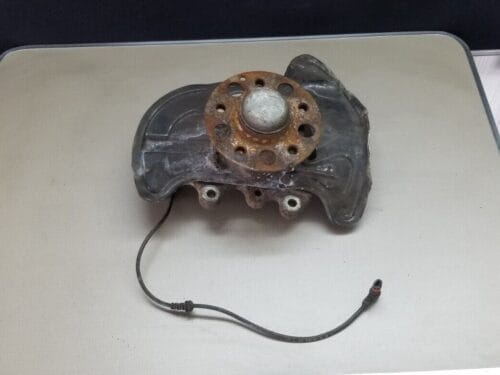 Mercedes Benz E-Class W207 Coupe 2.1 CDI Front Right Driver Side Wheel Hub NSF |O