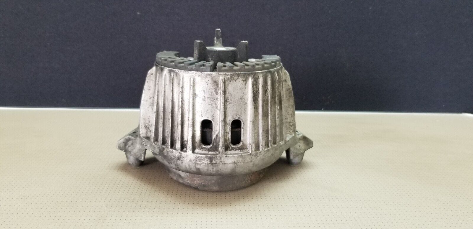 Mercedes E Class W212 Engine Mounting Left A 204 240 47 17