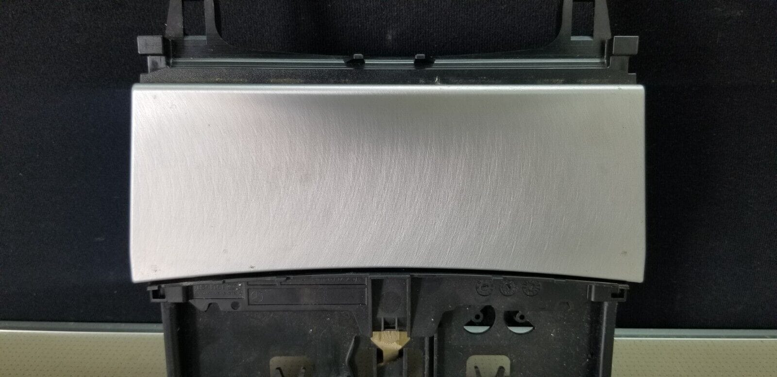 MERCEDES E Class W212 Ashtray Centre Console A2046800179 - Image 5