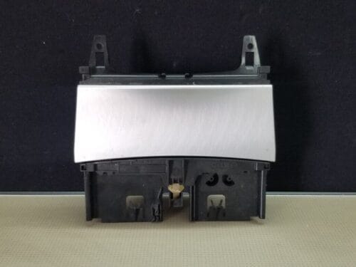 MERCEDES E Class W212 Ashtray Centre Console A2046800179