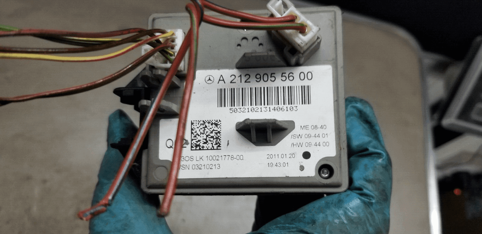 Mercedes W212 Ignition Electric Key Reader And Key A2129055600 2009 - 2013 |O - Image 4