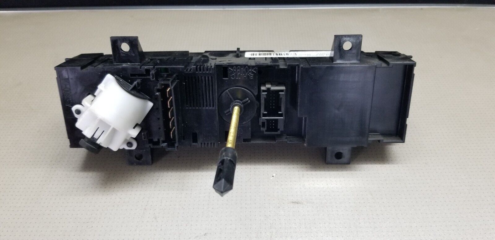 MERCEDES SPRINTER Heater Control Panel 2012 Diesel A9068300485 - Image 4