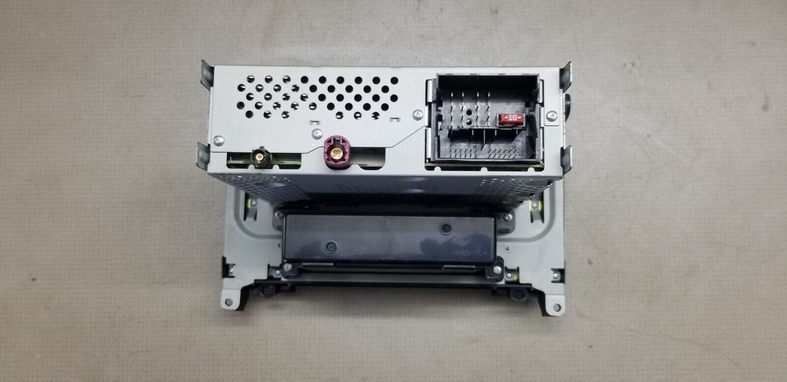 Mercedes Sprinter Multimedia Player A9069004401 W906/ No Code - Image 4