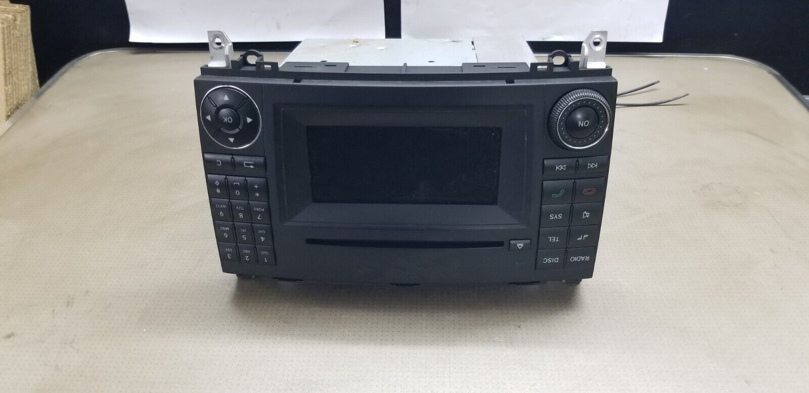 Mercedes Sprinter Radio Cd Head Radio/ No Code - Image 3