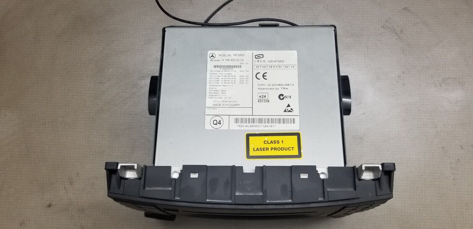 Mercedes Sprinter Radio Cd Head Radio/ No Code - Image 6