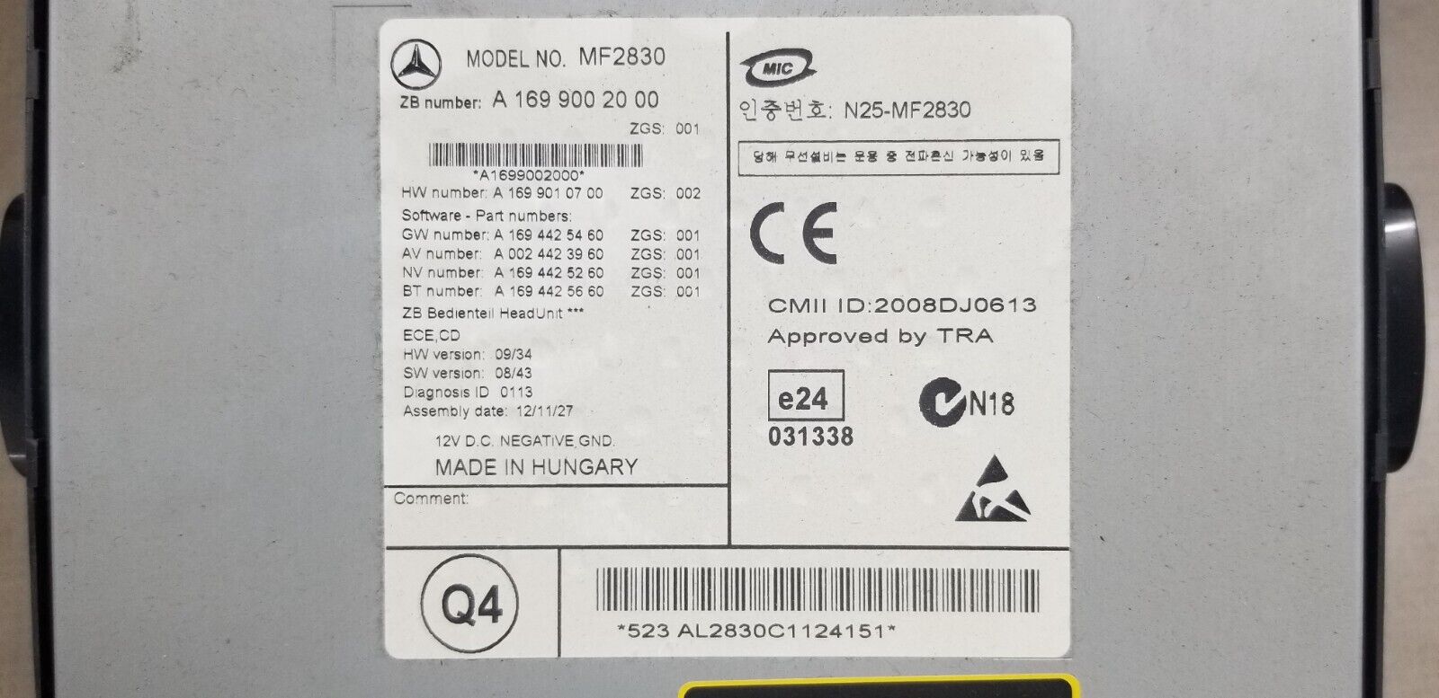 Mercedes Sprinter Radio Cd Head Radio/ No Code - Image 7