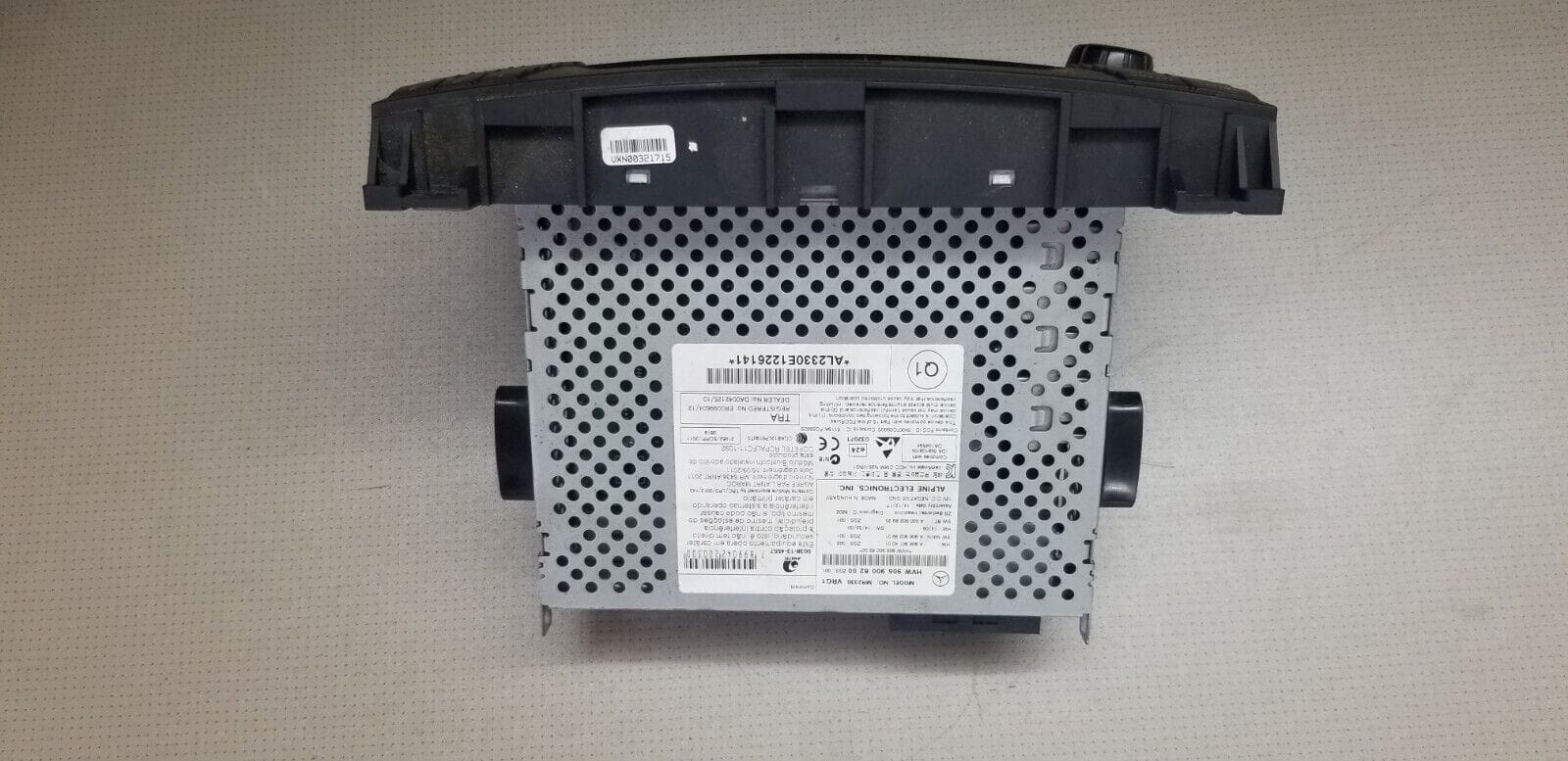 Mercedes Sprinter Radio Head Unit W906 A9069008200 - Image 3