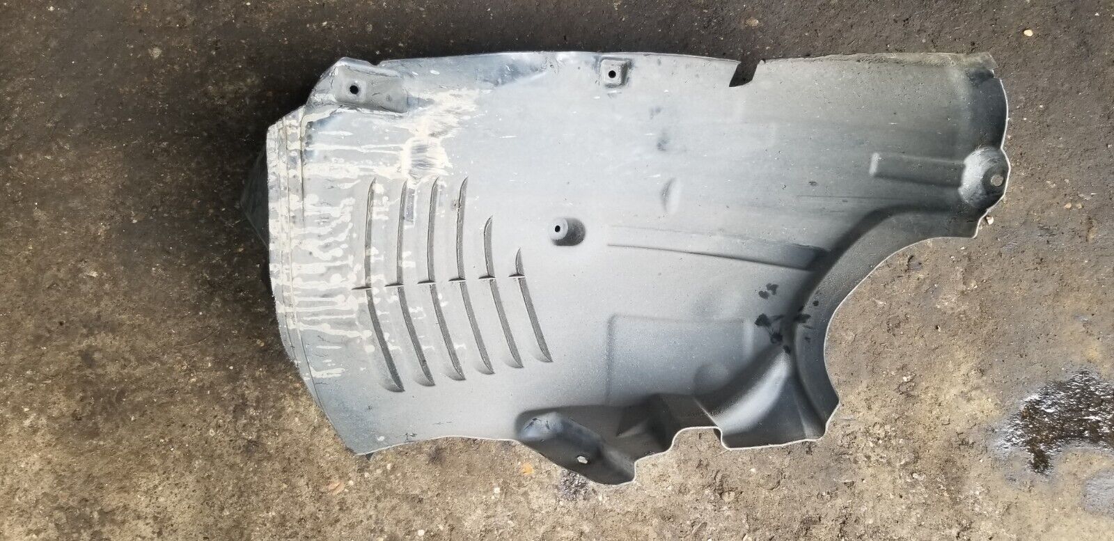 MERCEDES W212 2015 Inner Fender Splash Guard Left A2126904330 - Image 3