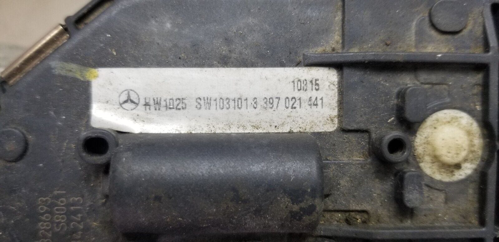 Mercedes-Benz C E W204 W207 Windscreen Wiper Linkage Motor System A2048201140 - Image 5