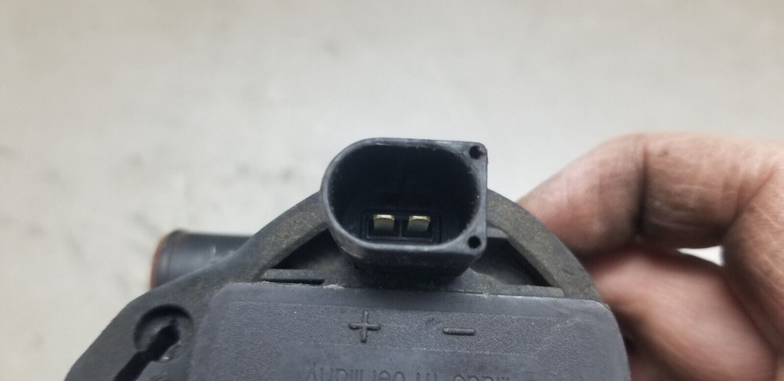 Mercedes Benz E Class Auxiliary Water Pump A2118350028 2015 W212 E220 CDi |O - Image 5