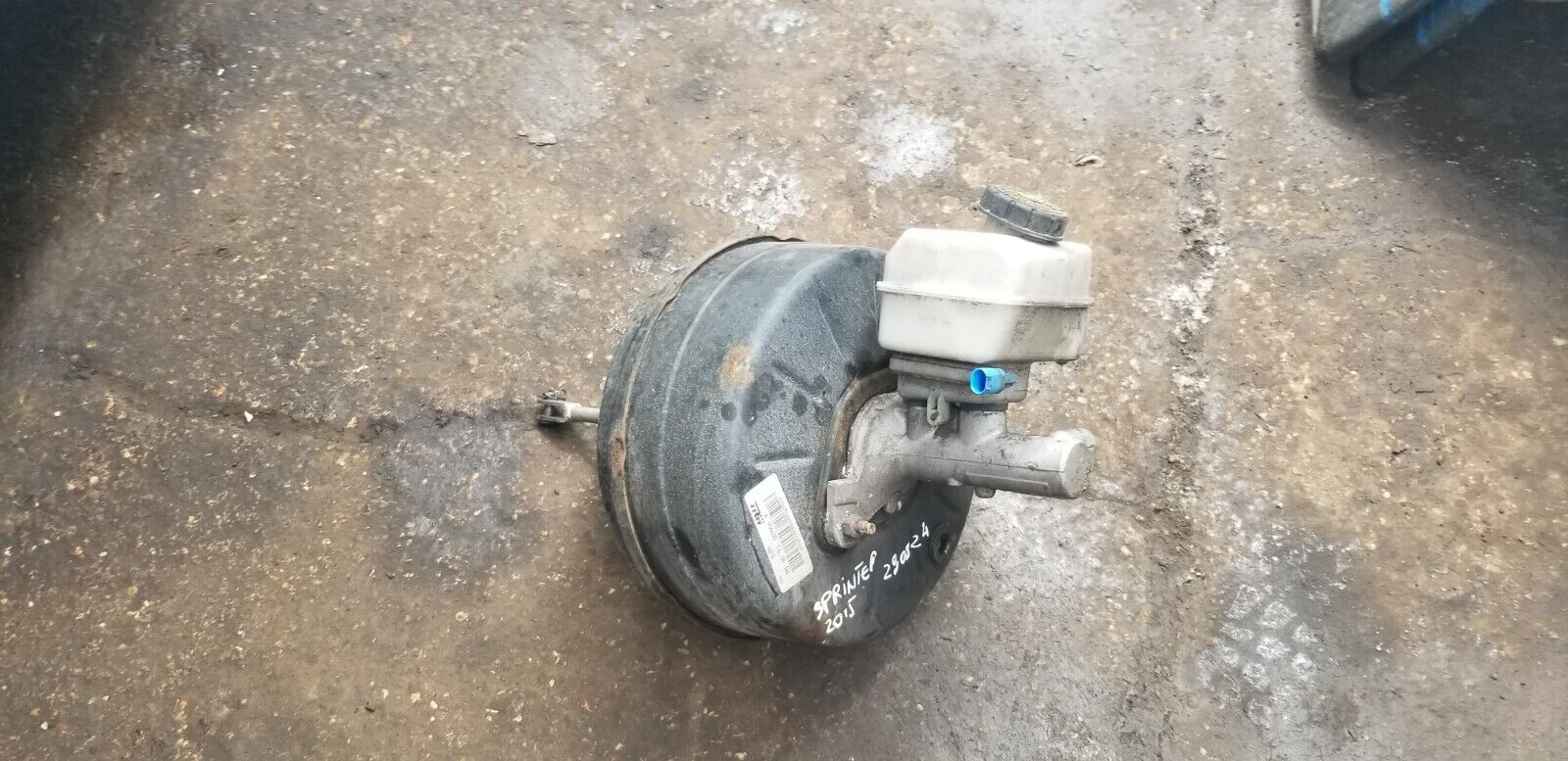 Mercedes Sprinter W906 Brake Servo Booster Master Cylinder Unit A9064301408 - Image 3