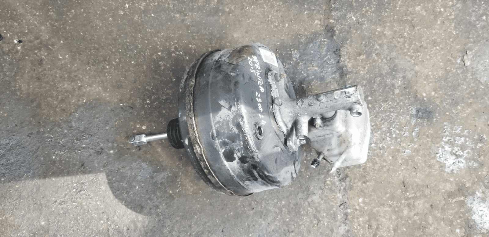 Mercedes Sprinter W906 Brake Servo Booster Master Cylinder Unit A9064301408