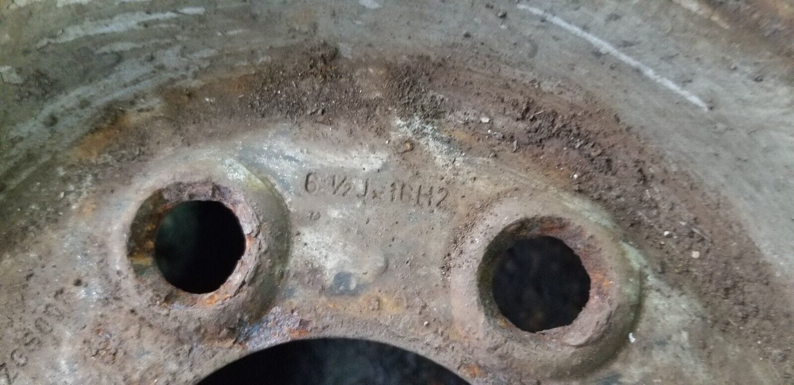 Mercedes SprinterW906 Steel Wheel Tyre 235/65 R16C A0014014802 - Image 4