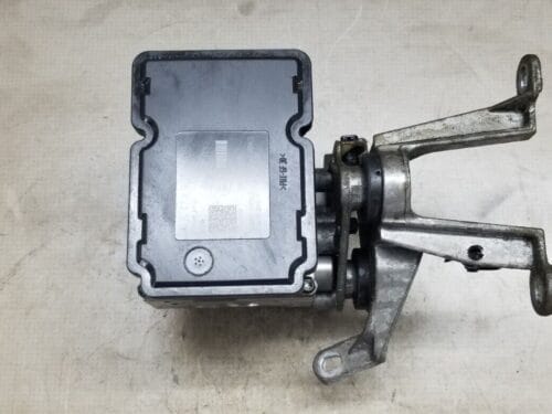 Mercedes W204 Hydraulic Pump ABS Brake Control Unit Module A1729014100