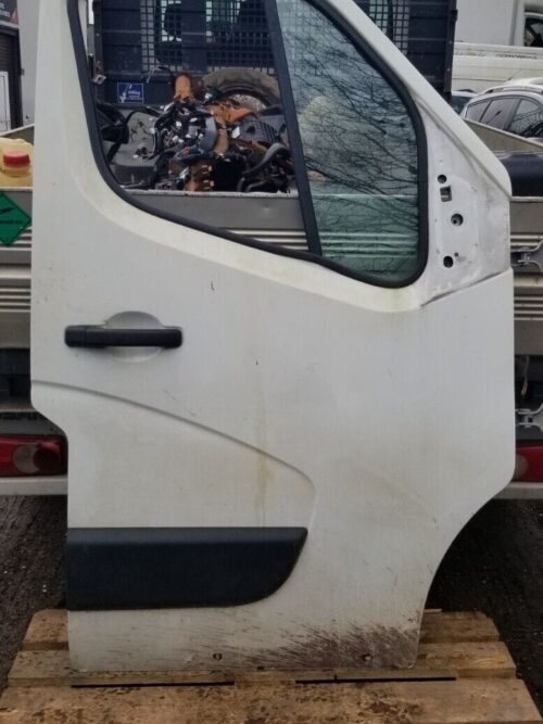 NISSAN NV400 Front Door O/S DRIVER SIDE 2015 WHITE, NO GLASS