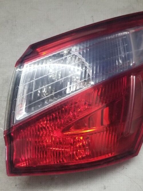 Nissan Qashqai 2011 rear right outer tail light unit
