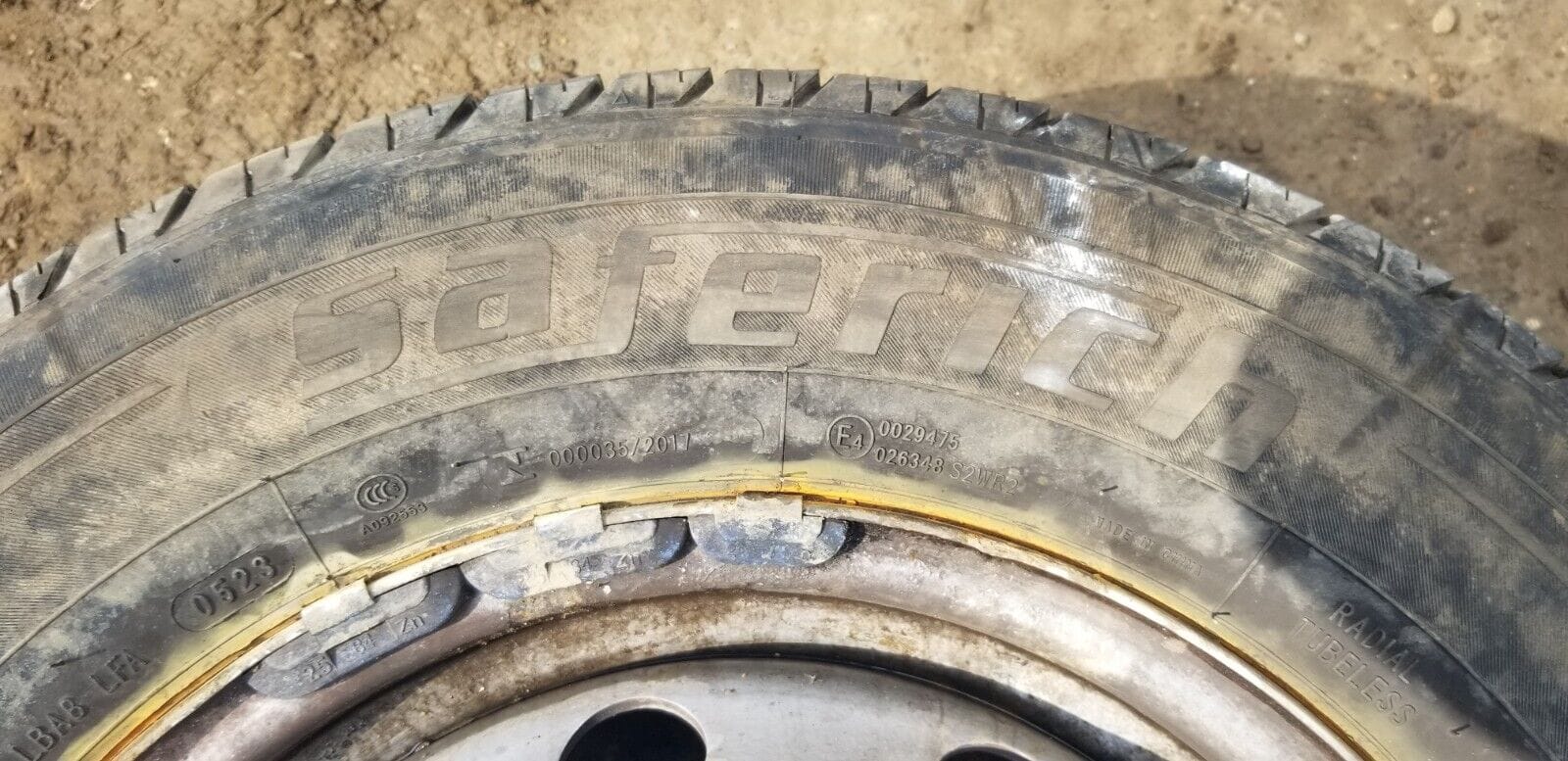 Used steel wheel and tyre 215/70/R15C compatible with Peugeot Boxer and Citroën Relay