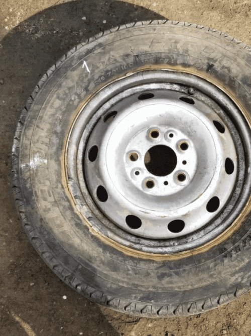 Peugeot Boxer 2018 steel wheel and tyre 215/70/R15C front view