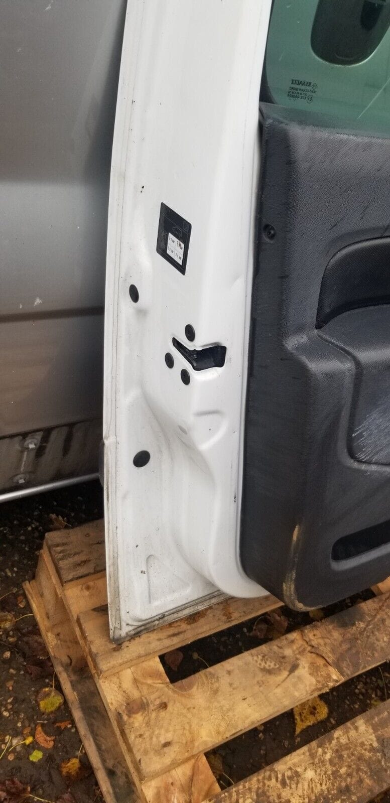 RENAULT KANGOO 2009-2013 DOOR (FRONT PASSENGER SIDE) WHITE - Image 7