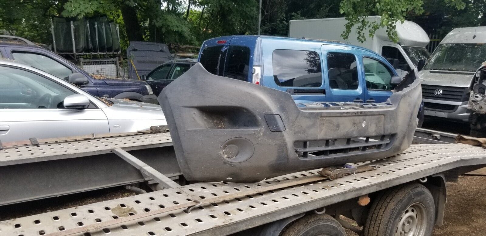 Renault Master 2010-2014 Front Bumper Genuine - Image 3