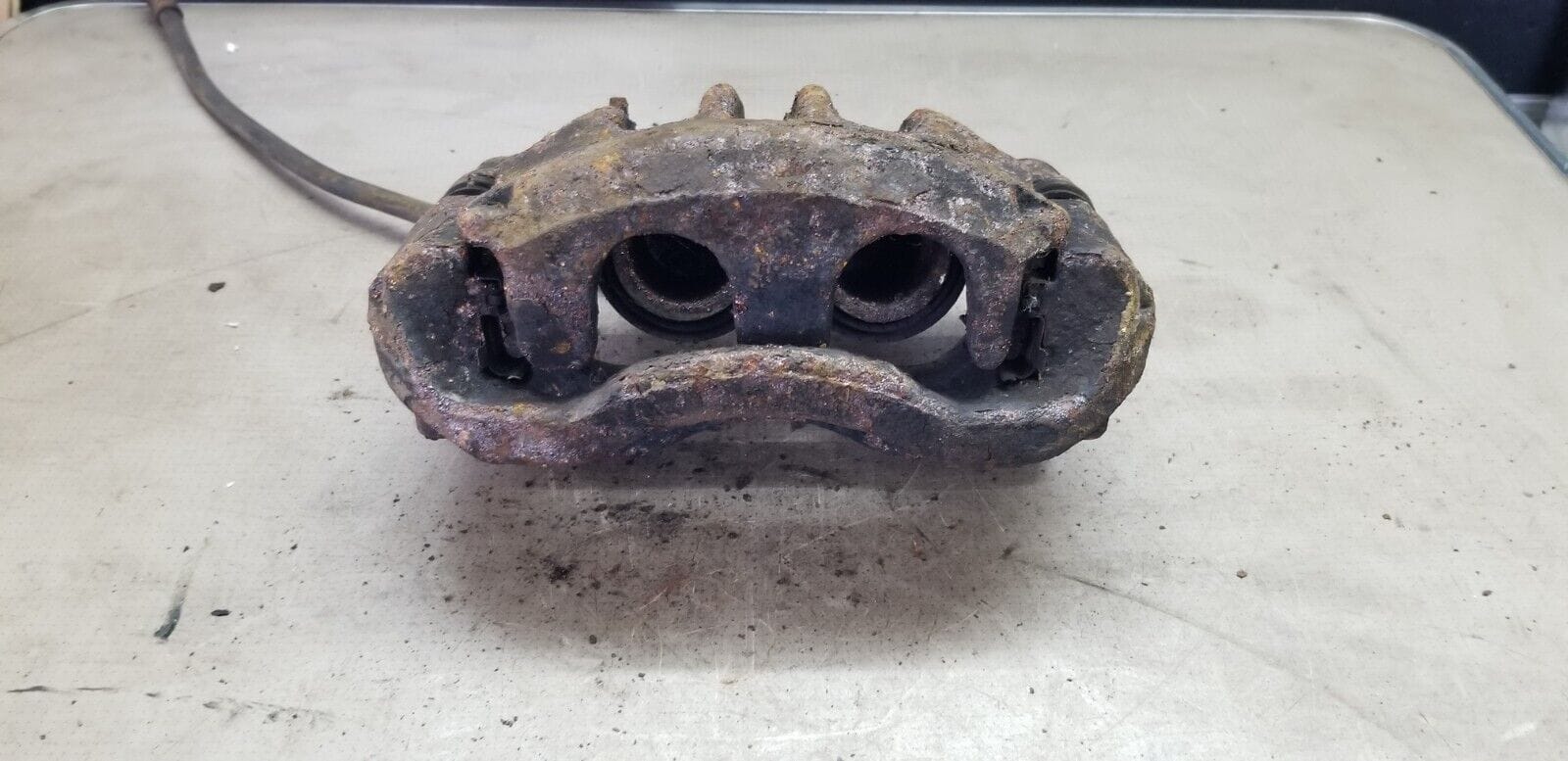 RENAULT MASTER Brake Caliper Drivers Front 2010 2.3 Diesel - Image 3