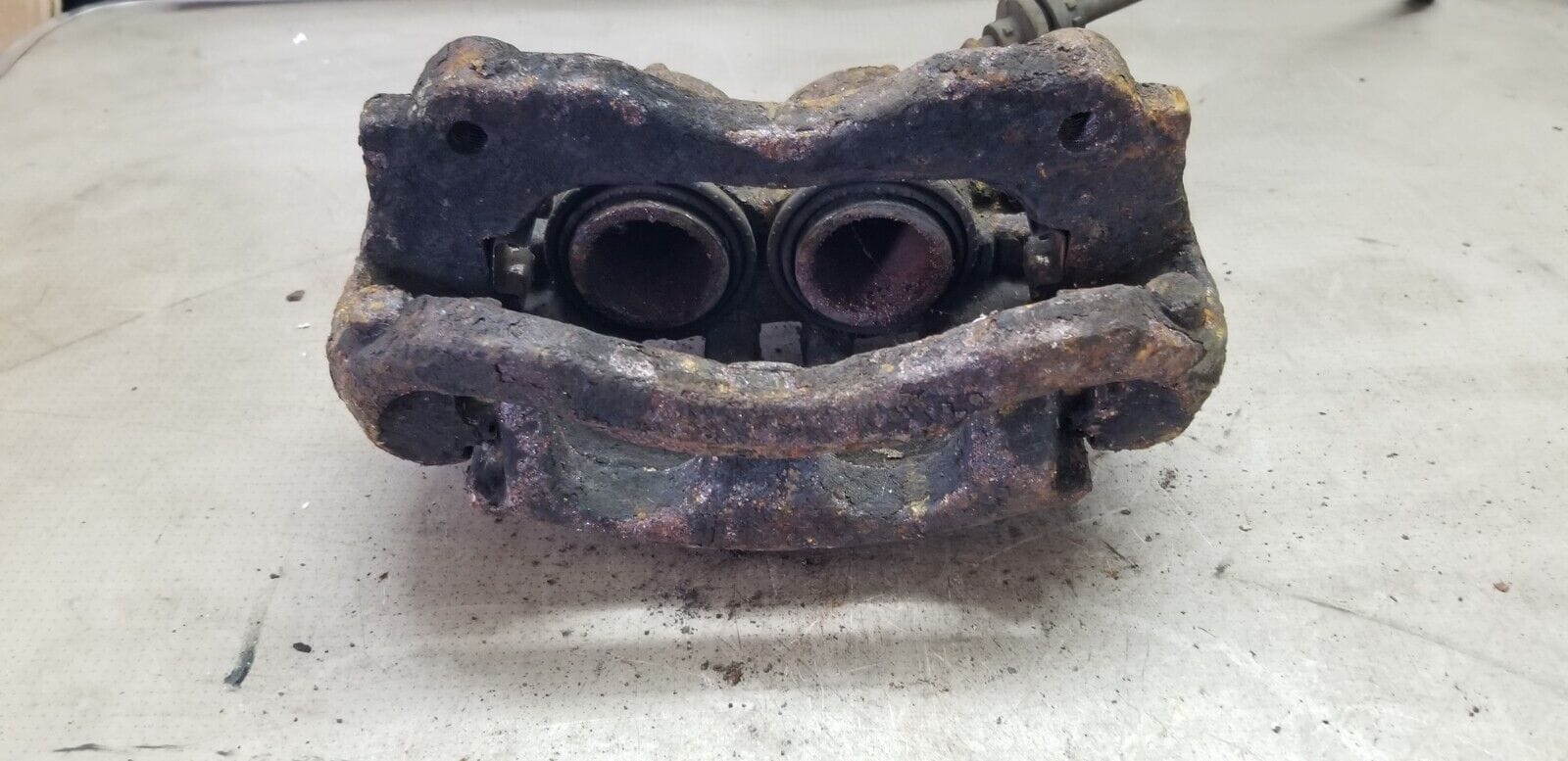 RENAULT MASTER Brake Caliper Drivers Front 2010 2.3 Diesel - Image 6