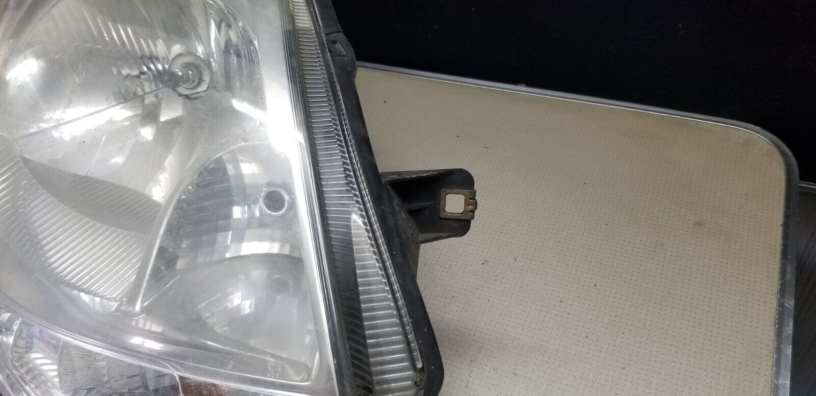 RENAULT TRAFIC DRIVER SIDE HEADLIGHT 8200701366 - Image 3