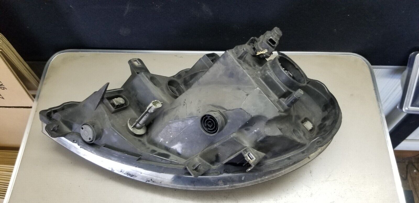 RENAULT TRAFIC DRIVER SIDE HEADLIGHT 8200701366 - Image 4