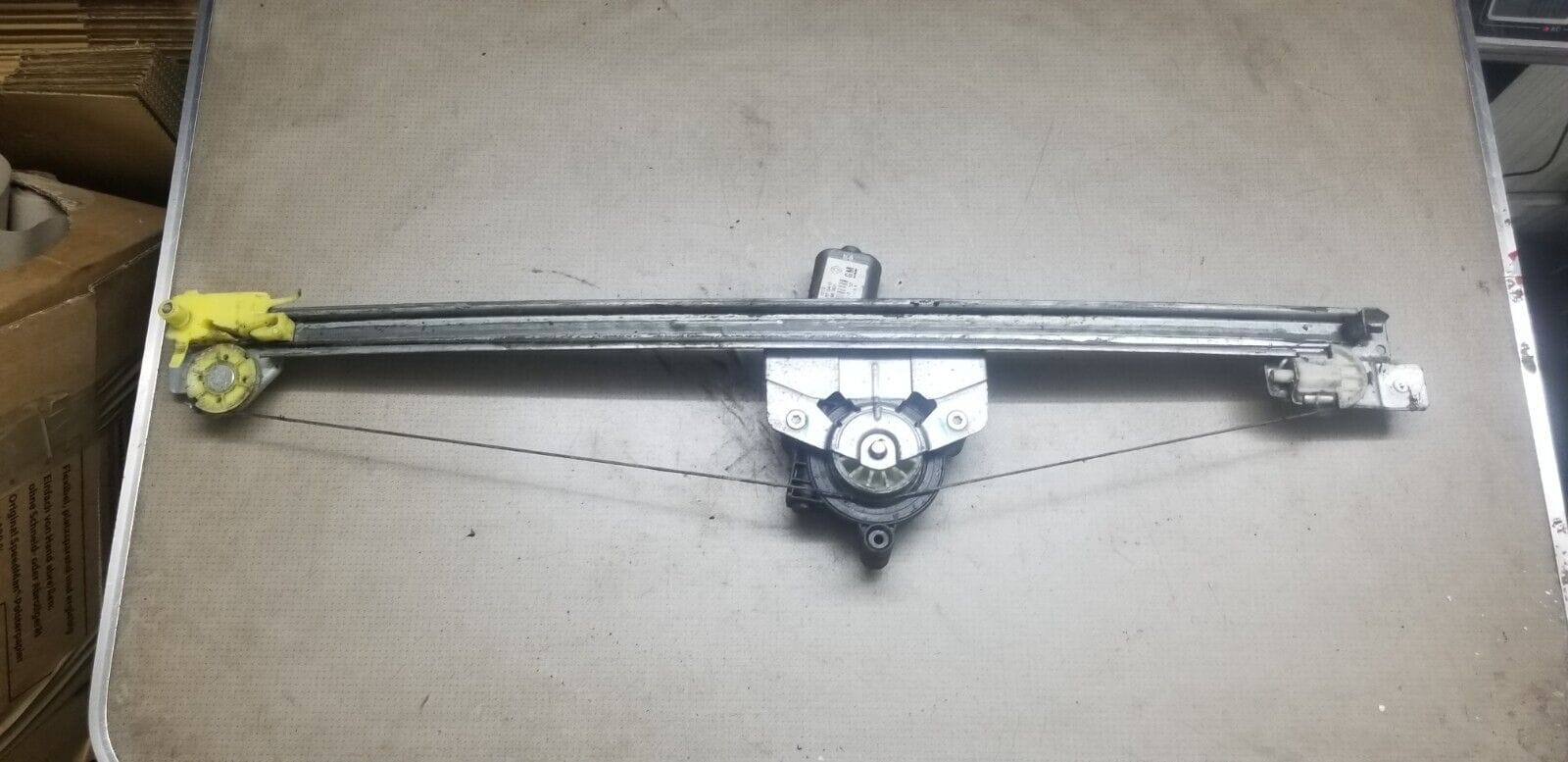 Renault Trafic MK2 01-14 Window Reg And Motor Front Passenger Side 91165704 - Image 3