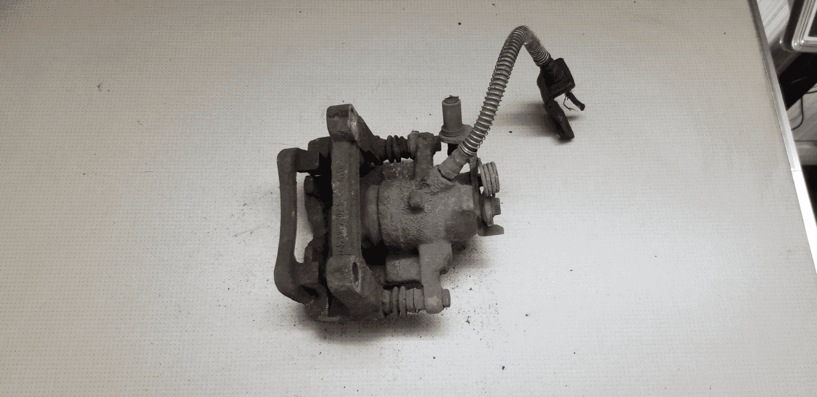 RENAULT TRAFIC Rear brake calliper, LEFT SIDE 837018 - Image 4