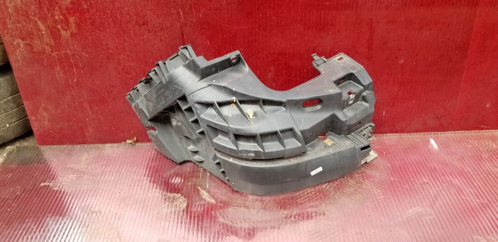 RENAULT TRAFIC VIVARO Mk1 Right Front Bumper Reinforcer 93856002 - Image 3