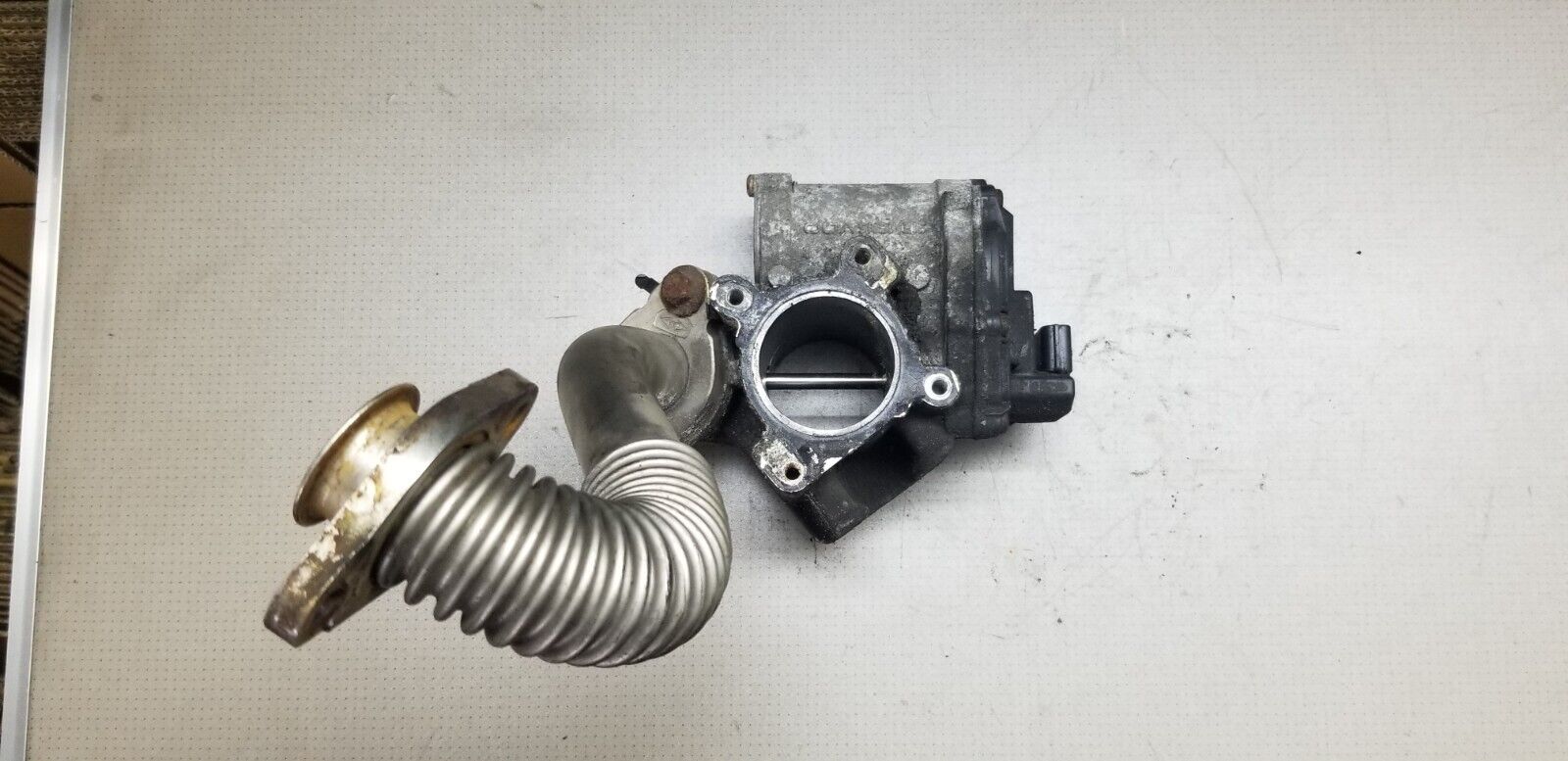 Renaul Master/ Movano EGR VALVE 8200987088 2.3 DIESEL