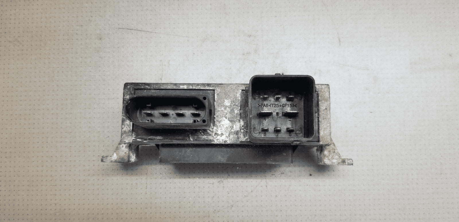 Renault KANGOO 12V Glow Plug Relay 8200558438-A - Image 3