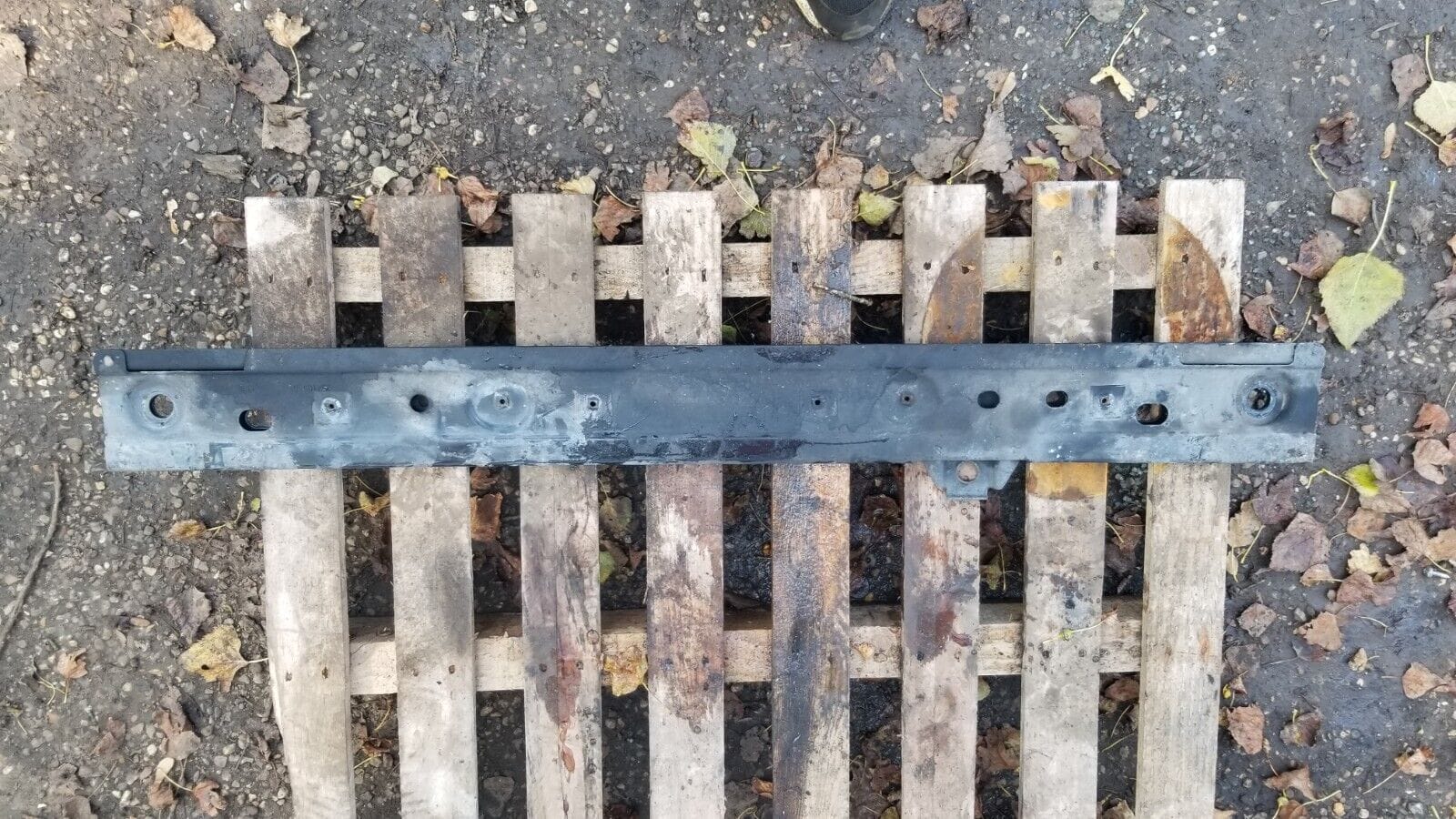 Renault Kangoo Mk2 2008-13 1.5 Diesel Front Radiator Intercooler Support Bracket - Image 4