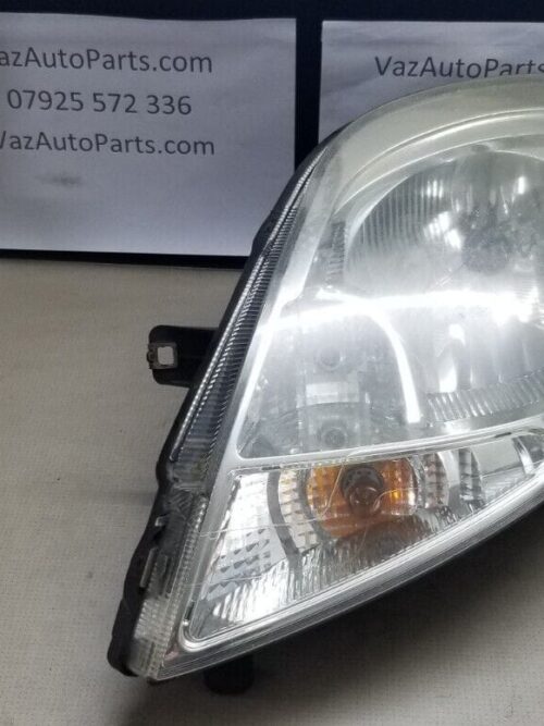 Renault Trafic 2014 Ns Passenger Side Headlight 8200701363