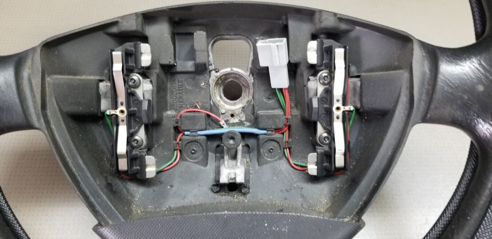 Renault Trafic II (X83) 2011 Steering wheel 8200201344 - Image 3